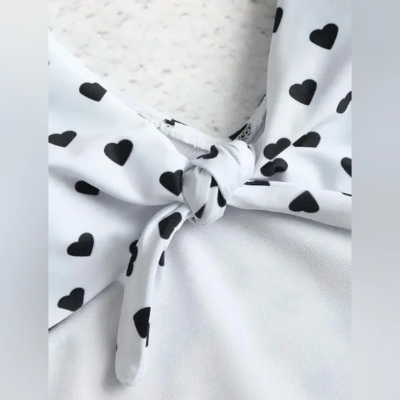 Cute women’s Black and white Heart print one piece monkini swimsuit Large L - Picture 9 of 9